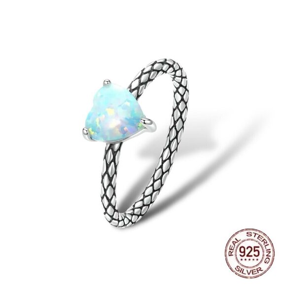 NWT Heart Shaped Natural Opal Ring Sz.8 S925 Sterling Silver Snake Pattern Band - Picture 1 of 8